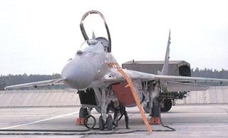 MiG-29 9.12A de la Luftstreitkraefte / Luftverteidigung la Fuerza Area de la DDR. Este ejemplar perteneca al Jagdgeschwader 3 "Wladimir Komarov"